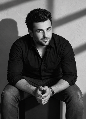 Elyas Adlpour